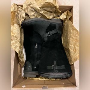 Ugg Thomsen Black Boots, Size 10 NWT